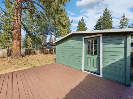 941 Brockway Avenue, South Lake Tahoe, CA 96150 Photo