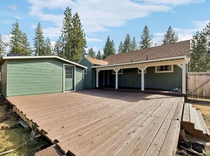 941 Brockway Avenue, South Lake Tahoe, CA 96150 Photo