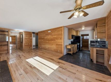 941 Brockway Avenue, South Lake Tahoe, CA 96150 Photo