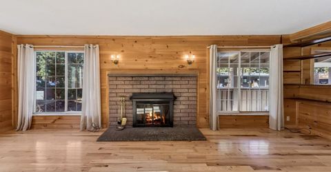 941 Brockway Avenue, South Lake Tahoe, CA 96150 Photo