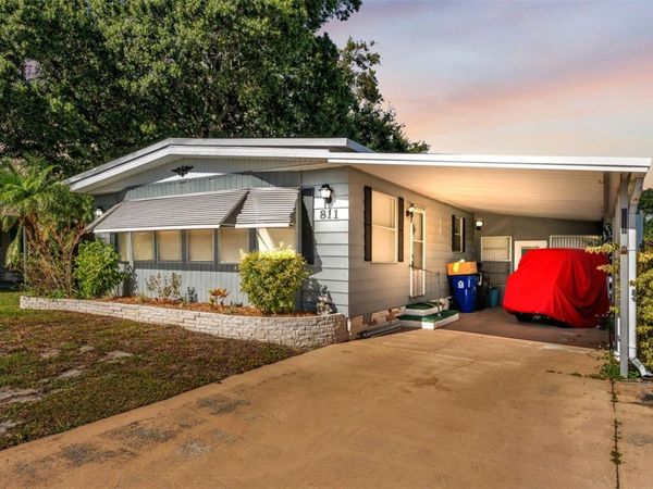 811 ELIZABETH LANE, LAKELAND, FL 33809