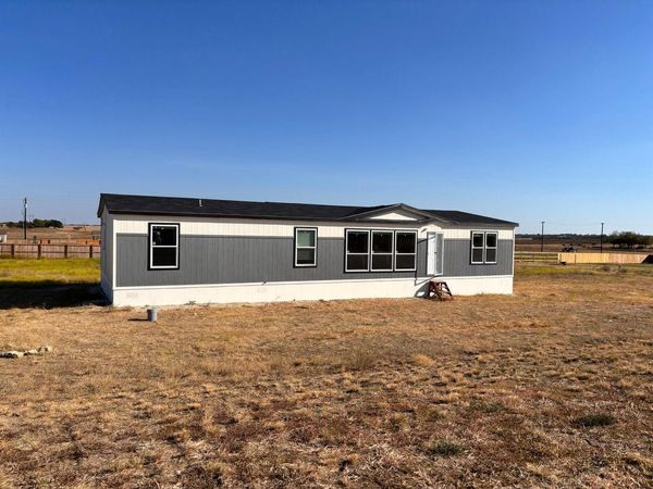 149 Castellana WAY, Elgin, TX 78621