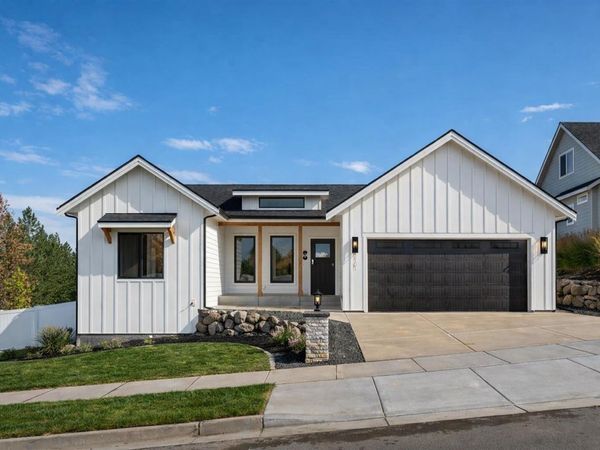 146 Legacy Way, Nine Mile Falls, WA 99026