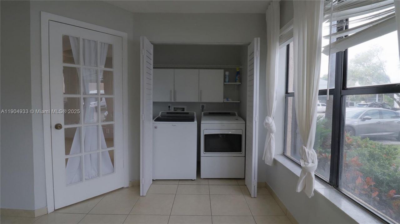 2846 S University Dr, Unit 4104, Davie, FL 33328 Photo