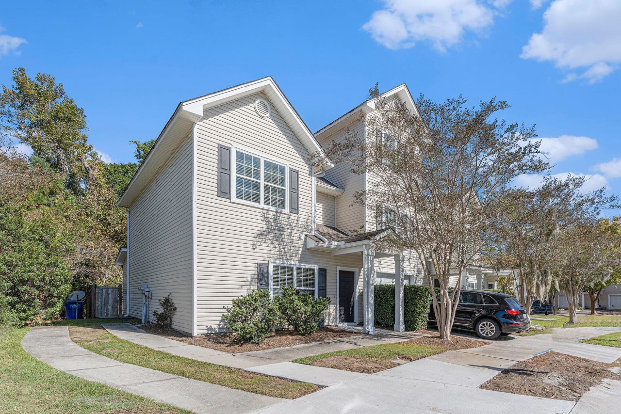 4105 Perrine St. Street Photo 2