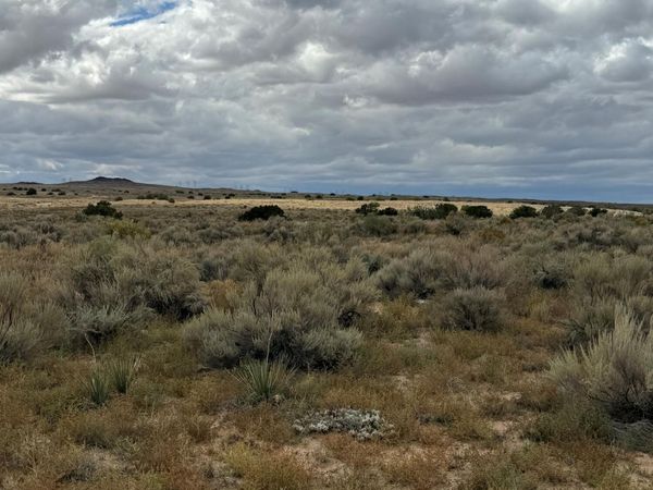 Faciel Road NW, Albuquerque, NM 87120