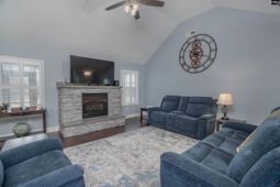 1405 Raccoon Rd photo 4