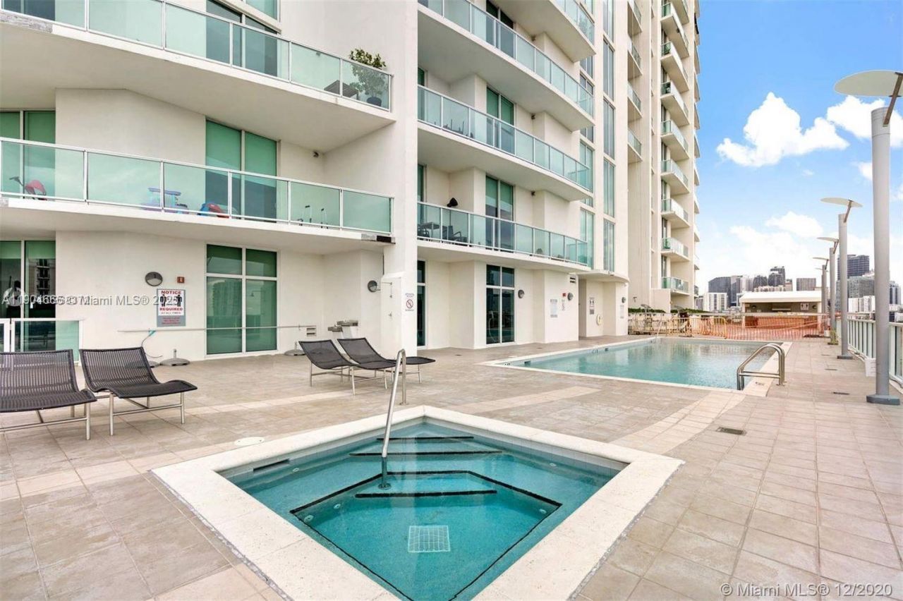 2525 SW 3rd, Unit 605, Miami, FL 33129 Photo