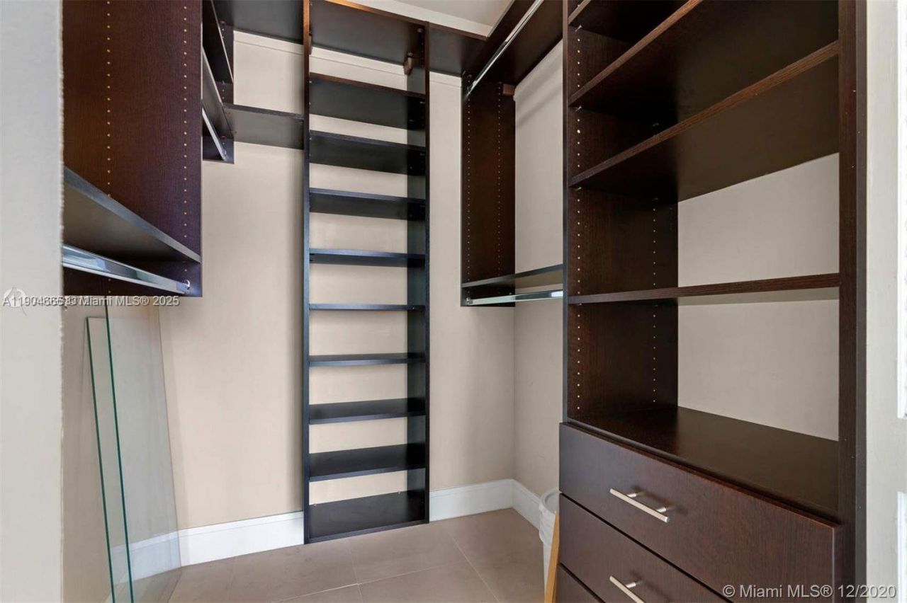 2525 SW 3rd, Unit 605, Miami, FL 33129 Photo