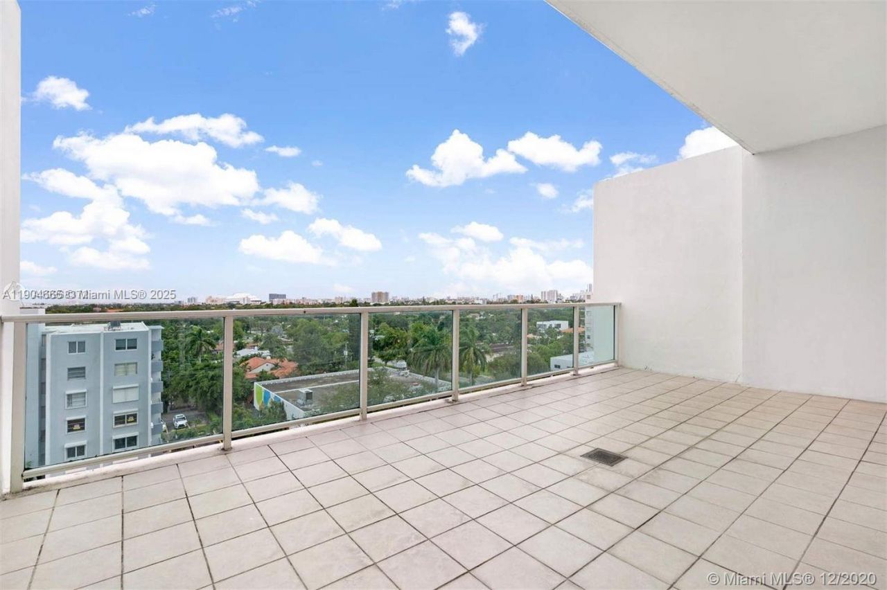 2525 SW 3rd, Unit 605, Miami, FL 33129 Photo