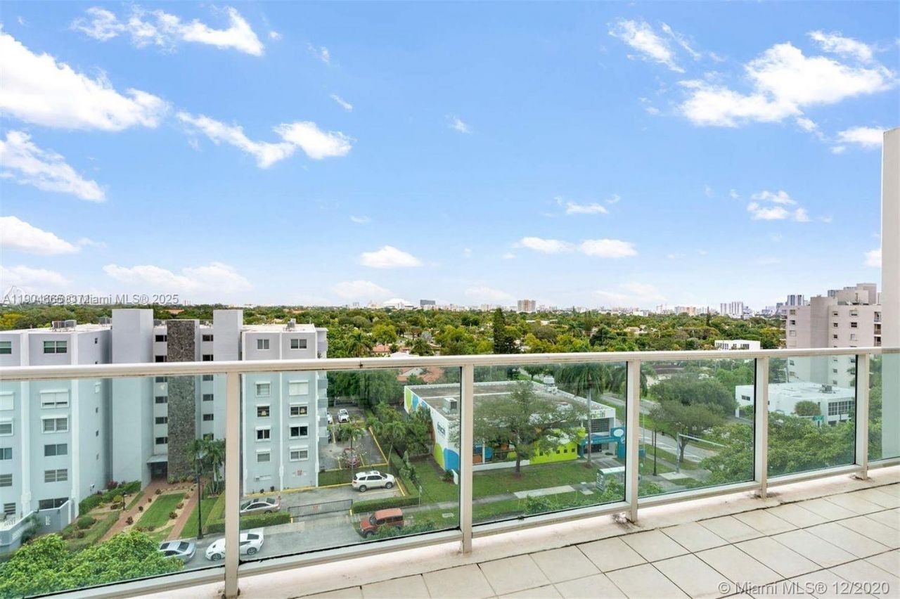 2525 SW 3rd, Unit 605, Miami, FL 33129 Photo