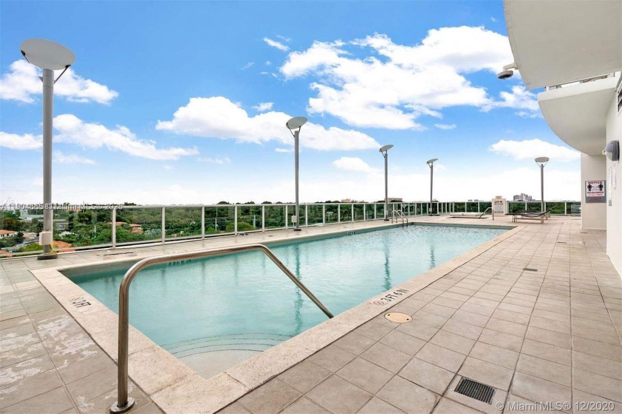 2525 SW 3rd, Unit 605, Miami, FL 33129 Photo