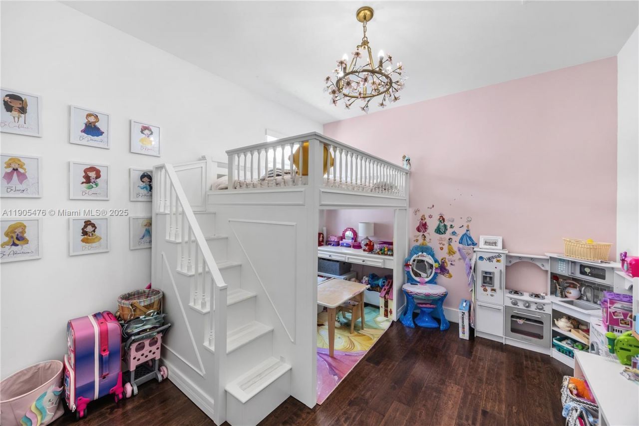 10470 NW 69th Ter, Doral, FL 33178 Photo