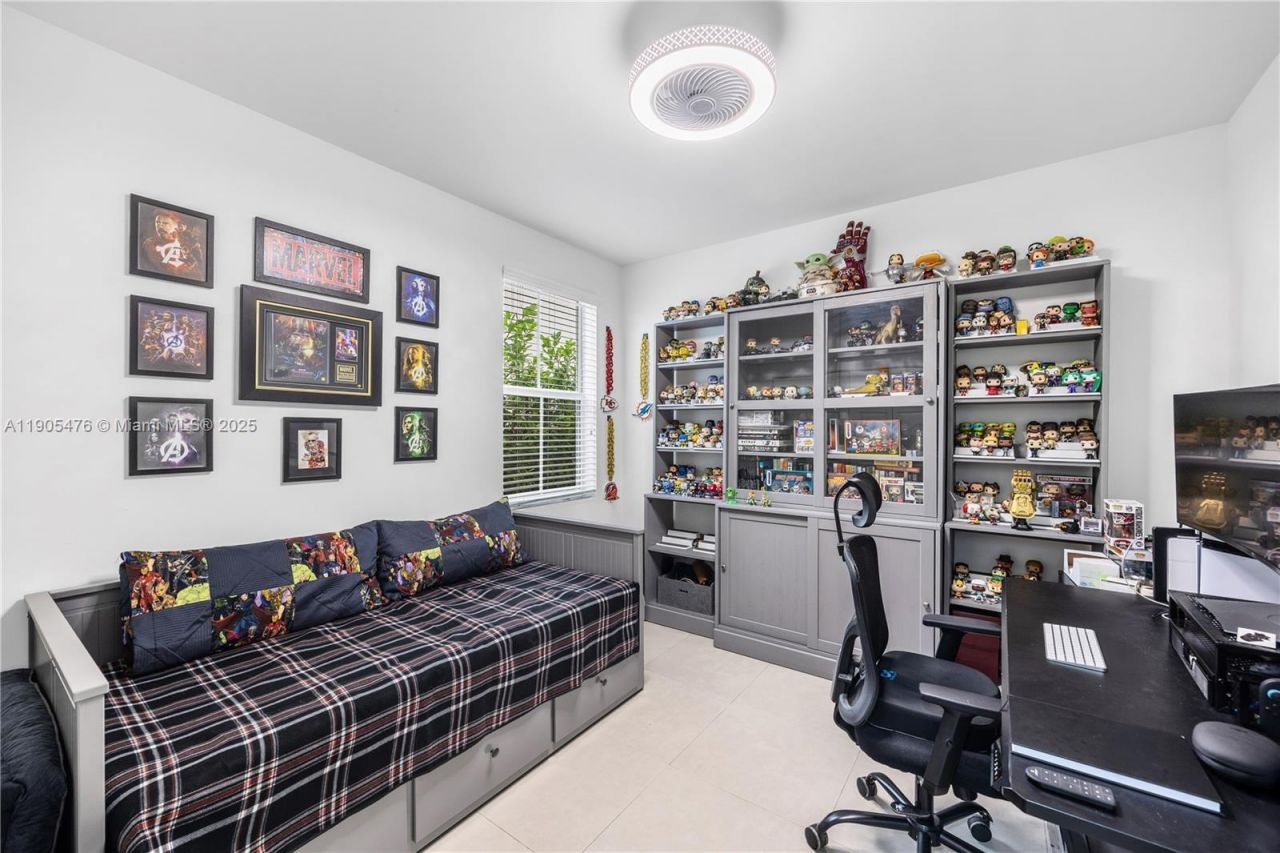 10470 NW 69th Ter, Doral, FL 33178 Photo