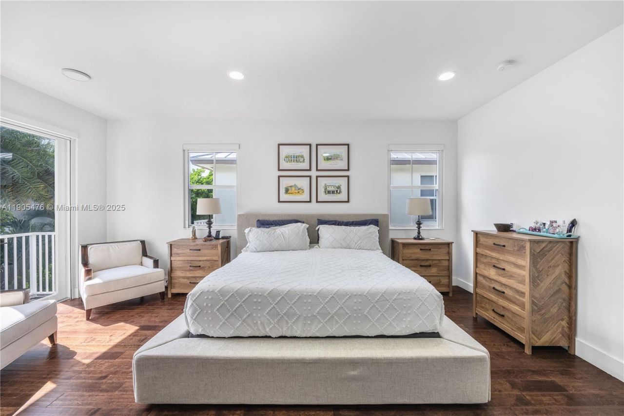 10470 NW 69th Ter, Doral, FL 33178 Photo