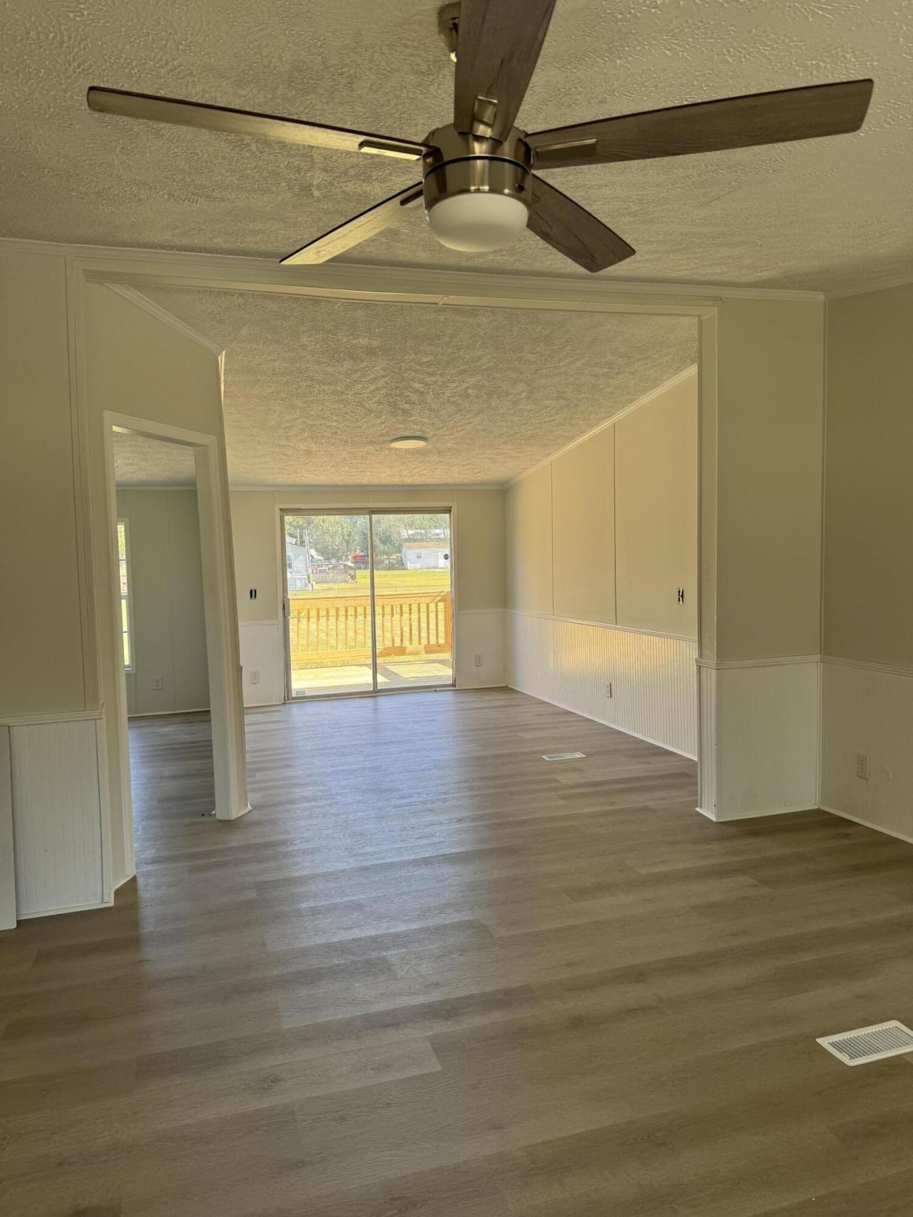 109 Hillock Court Photo 12