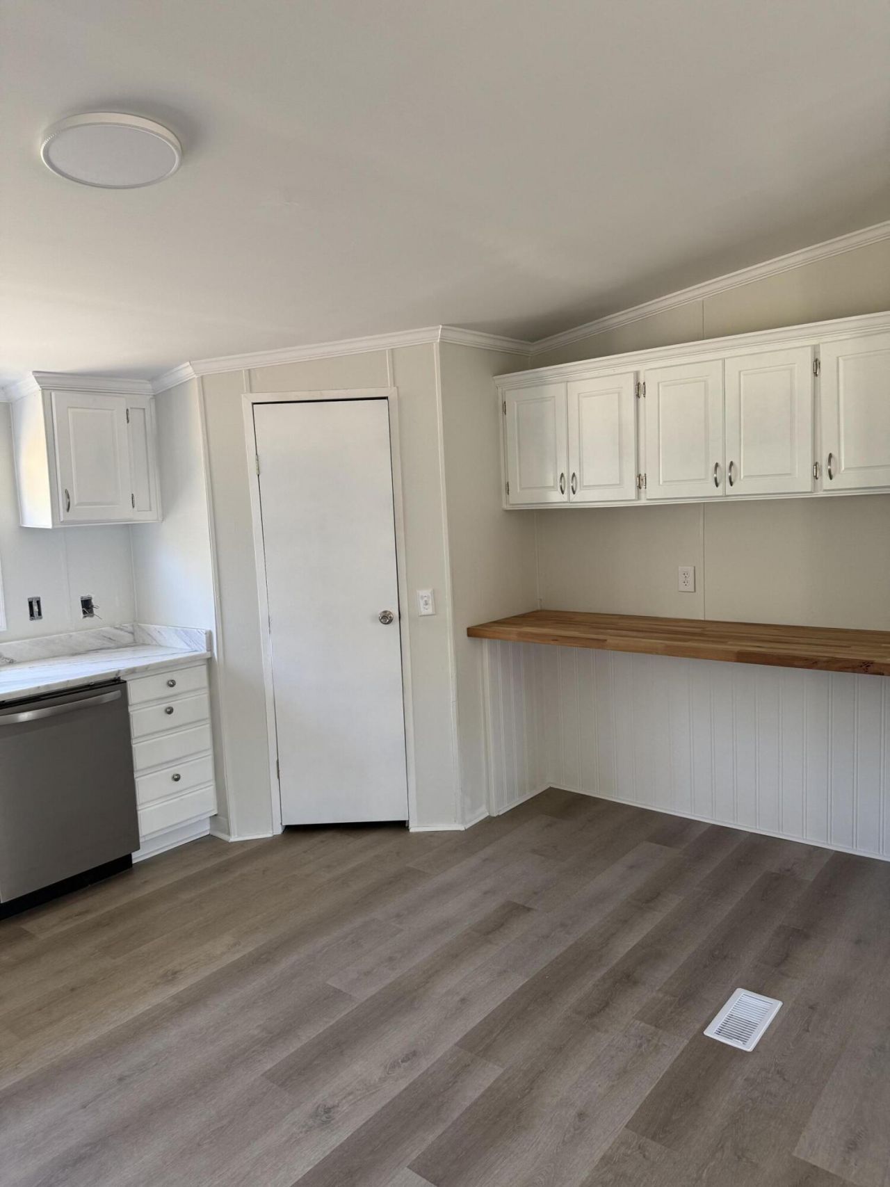 109 Hillock Court Photo 6