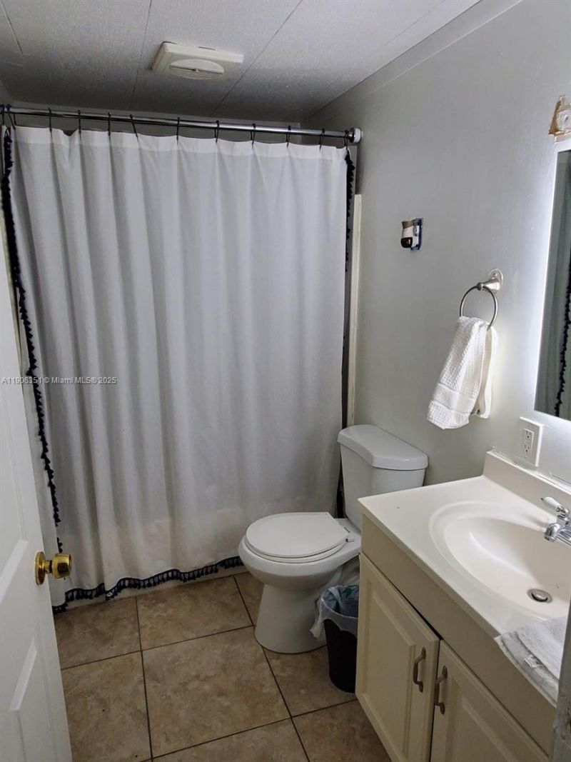 13101 SW 14 St, Unit 1, Miami, FL 33184 Photo