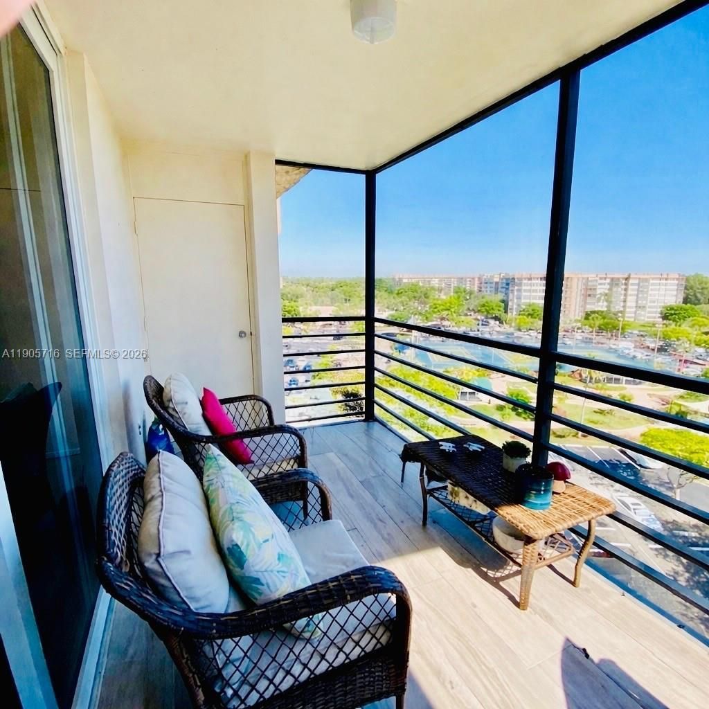 1100 Saint Charles Pl, Unit PH15, Pembroke Pines, FL 33026 Photo