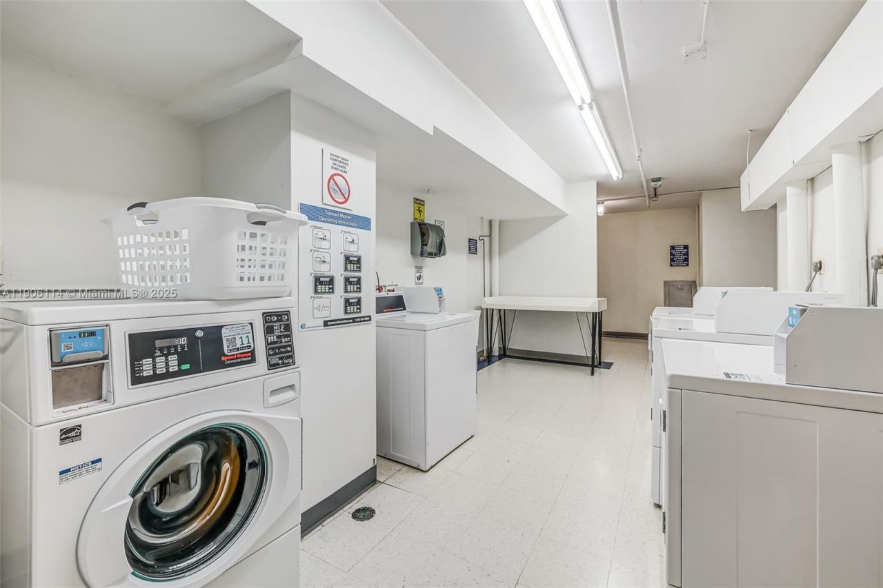 100 Lincoln Rd, Unit 502, Miami Beach, FL 33139 Photo