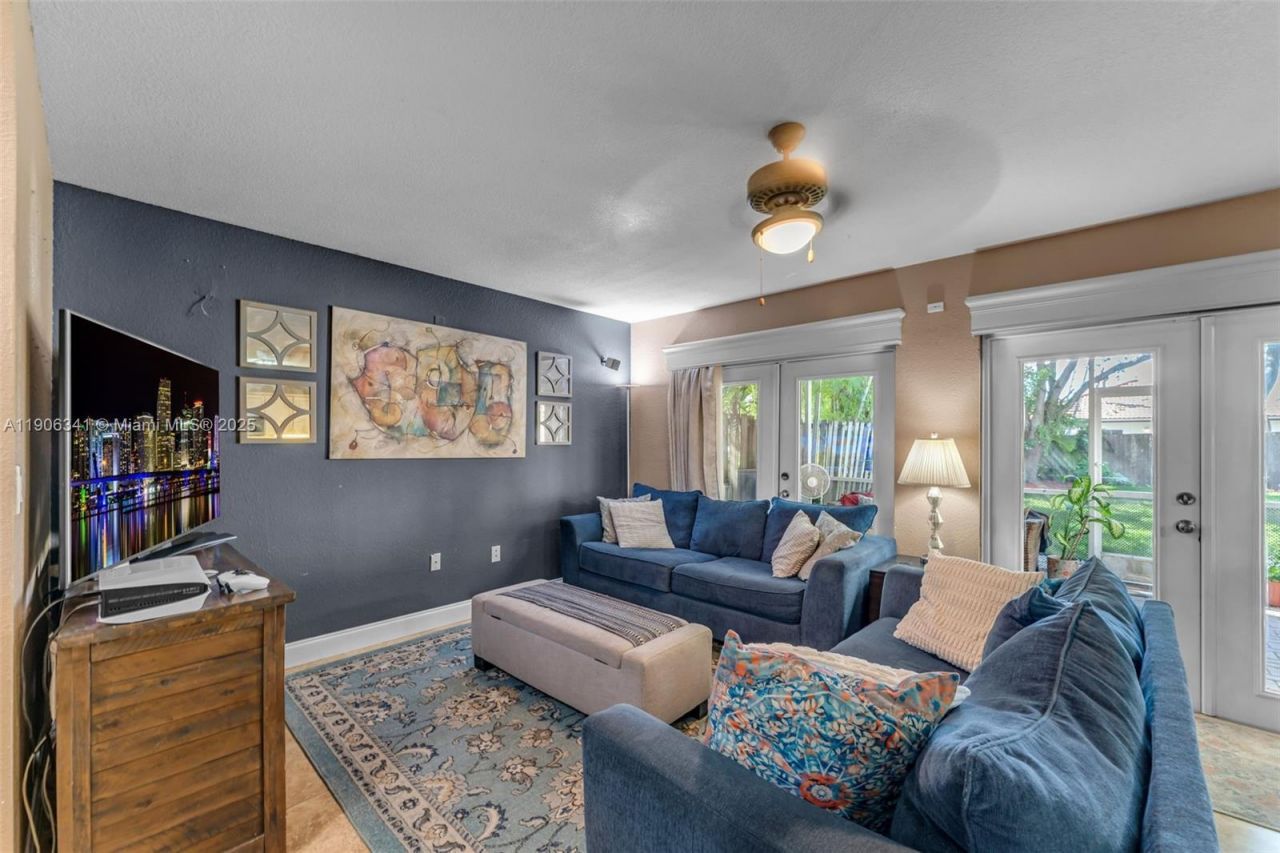 21500 SW 88th Ave, Cutler Bay, FL 33189 Photo