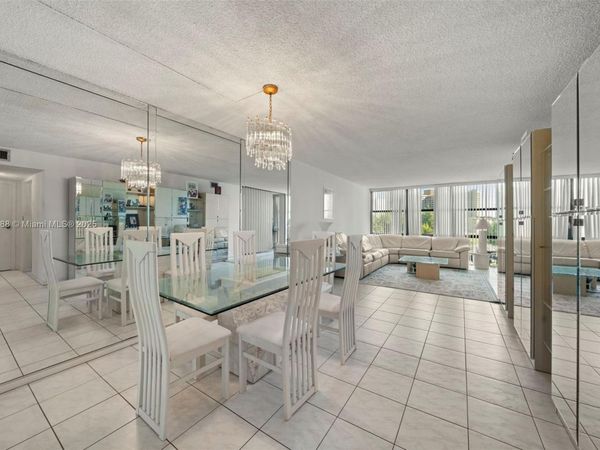 800 Parkview Dr, Unit 302, Hallandale Beach, FL 33009