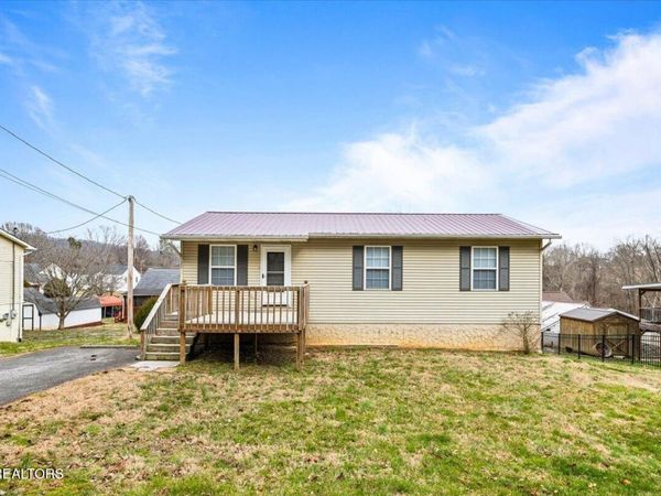 111 Jessica Lane, LaFollette, TN 37766