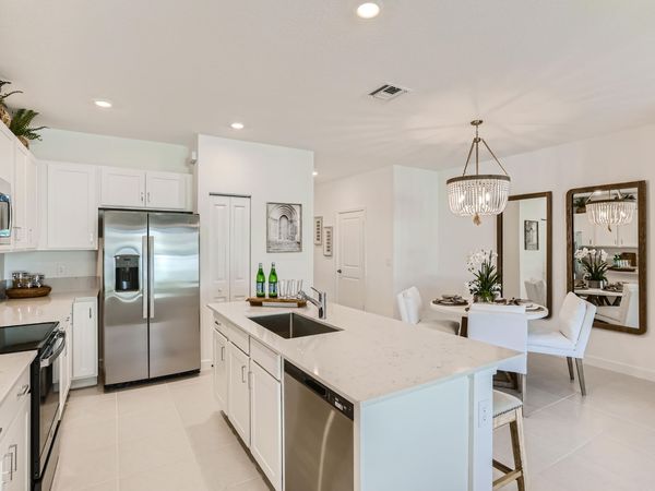 822 SE Grovebush Lane, Port Saint Lucie, FL 34984