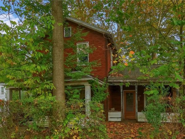 1426 2nd Ave, Beaver Falls, PA 15010