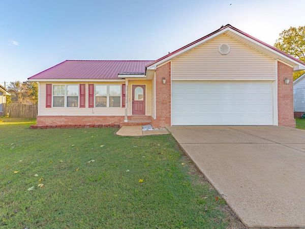 111 Summer Leigh Cove, Bay, AR 72411