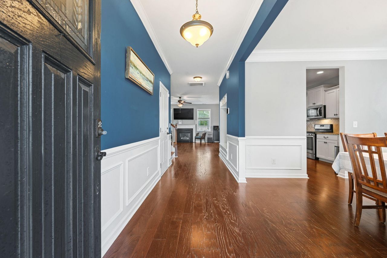 317 Whispering Breeze Lane Photo 4