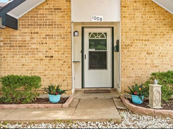 1008 Hillwood Drive, Lewisville, TX 75067