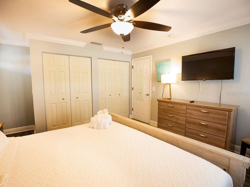 185 Brightwater Drive, Unit 4, Clearwater Beach, FL 33767 Photo