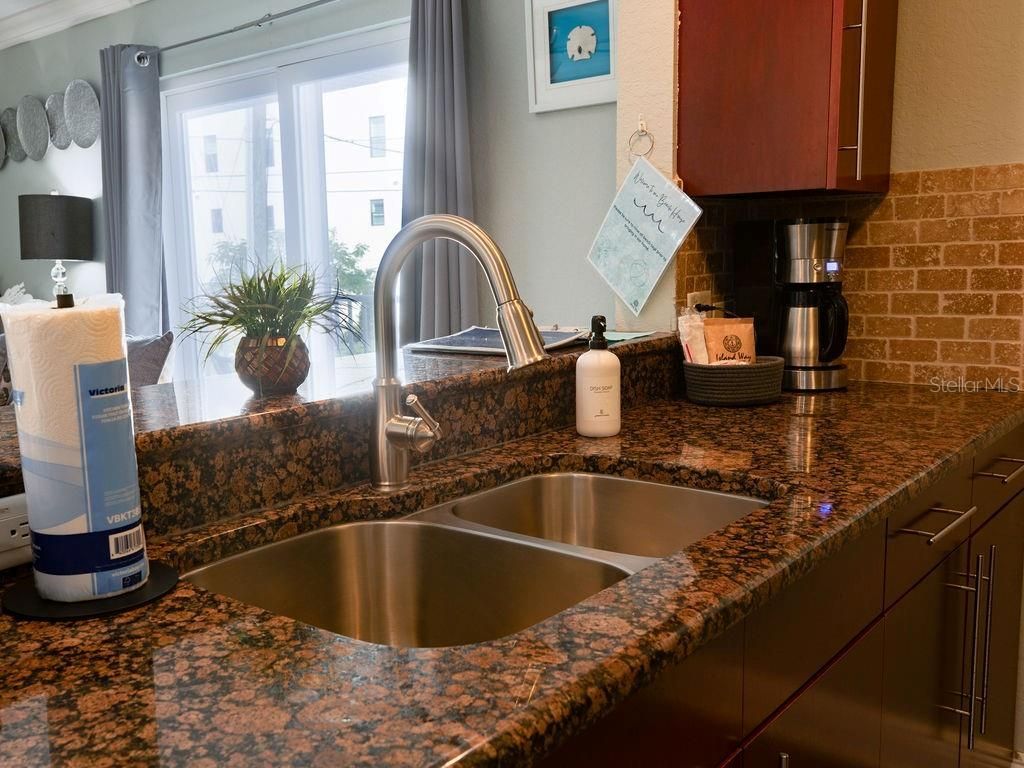 185 Brightwater Drive, Unit 4, Clearwater Beach, FL 33767 Photo
