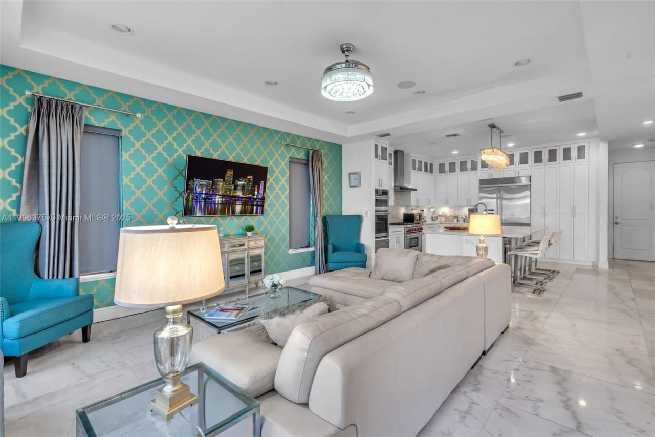 2085 Keystone Blvd, North Miami, FL 33181 Photo