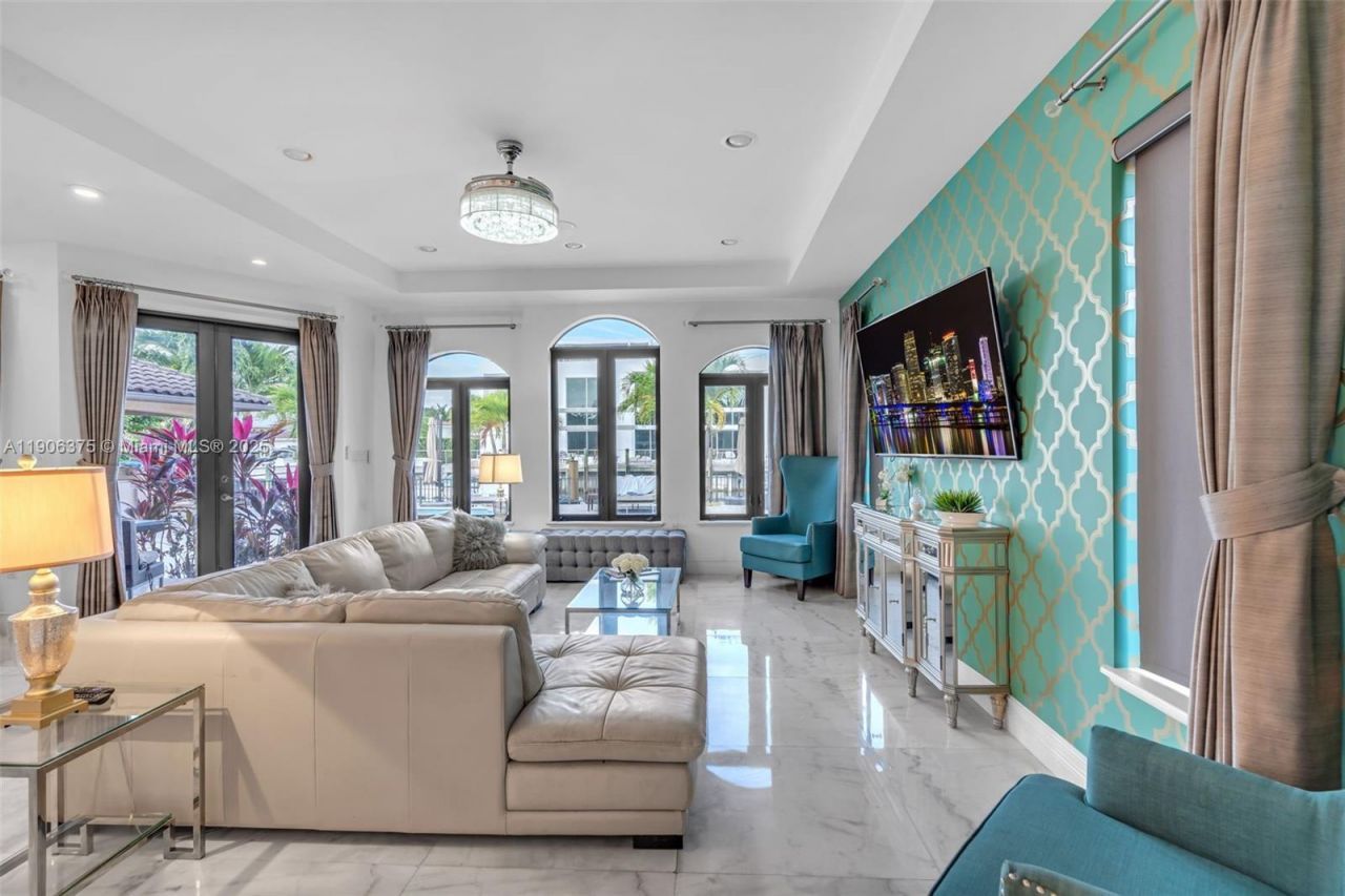 2085 Keystone Blvd, North Miami, FL 33181 Photo