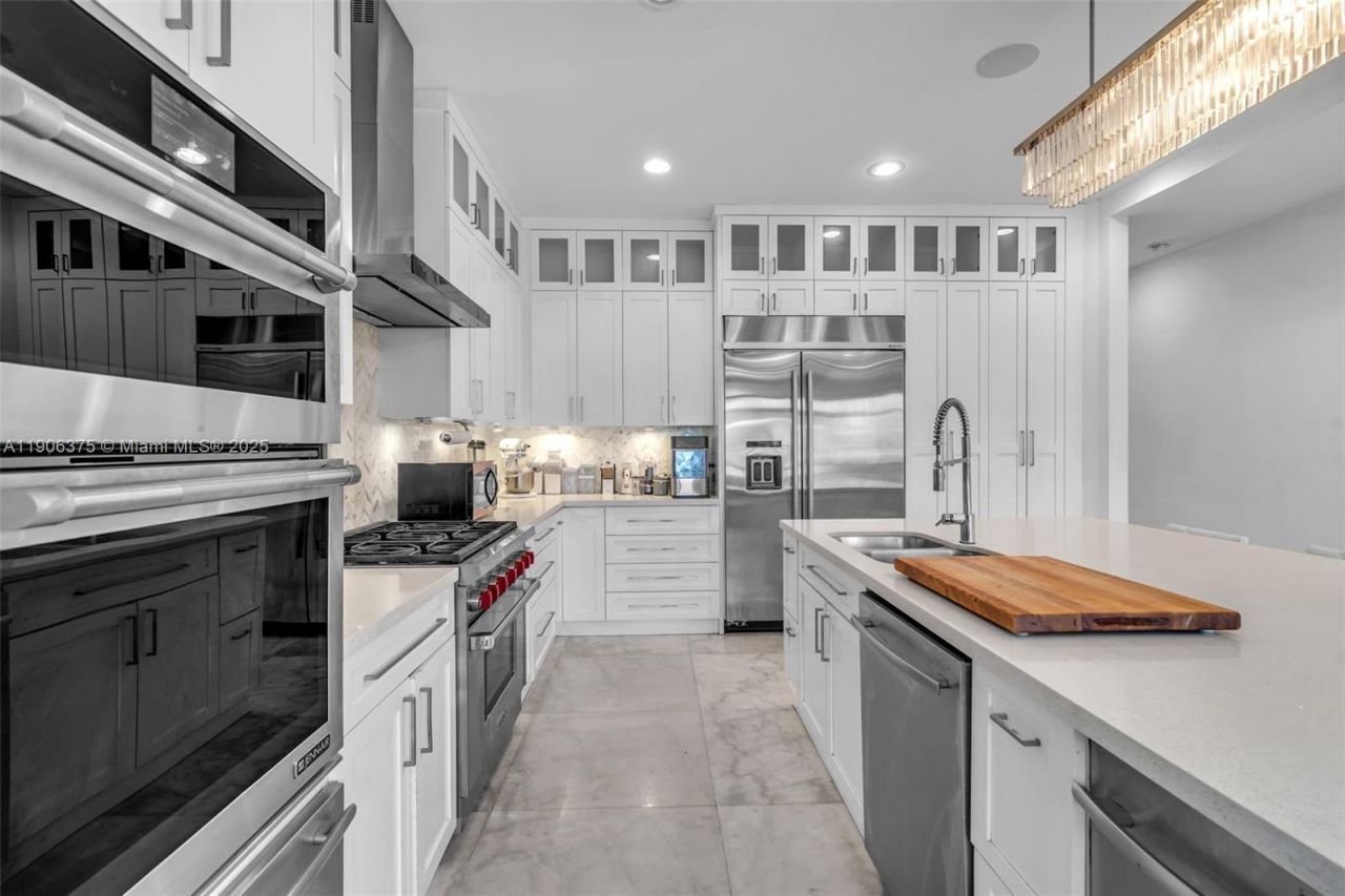 2085 Keystone Blvd, North Miami, FL 33181 Photo