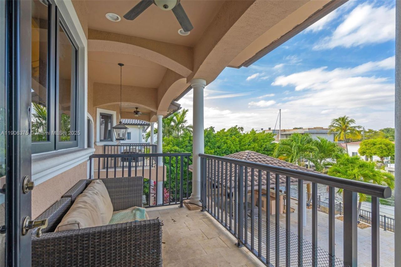 2085 Keystone Blvd, North Miami, FL 33181 Photo