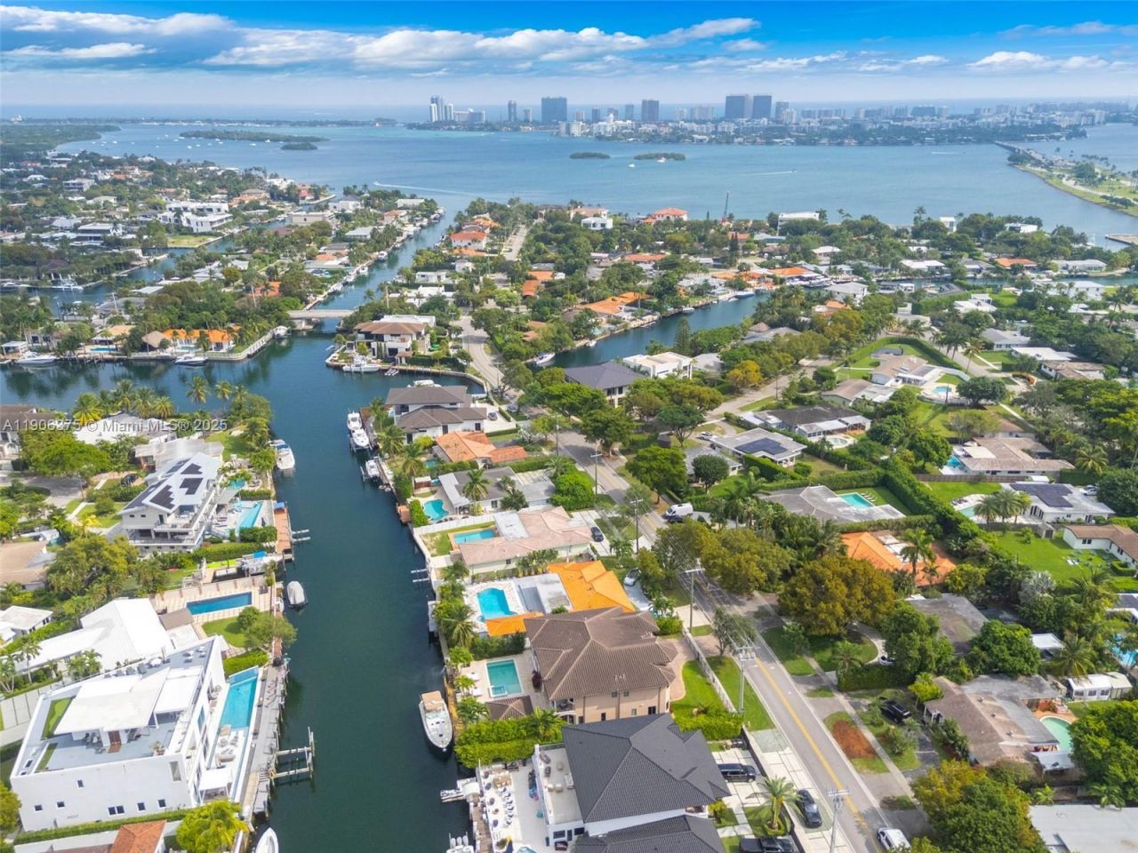 2085 Keystone Blvd, North Miami, FL 33181 Photo