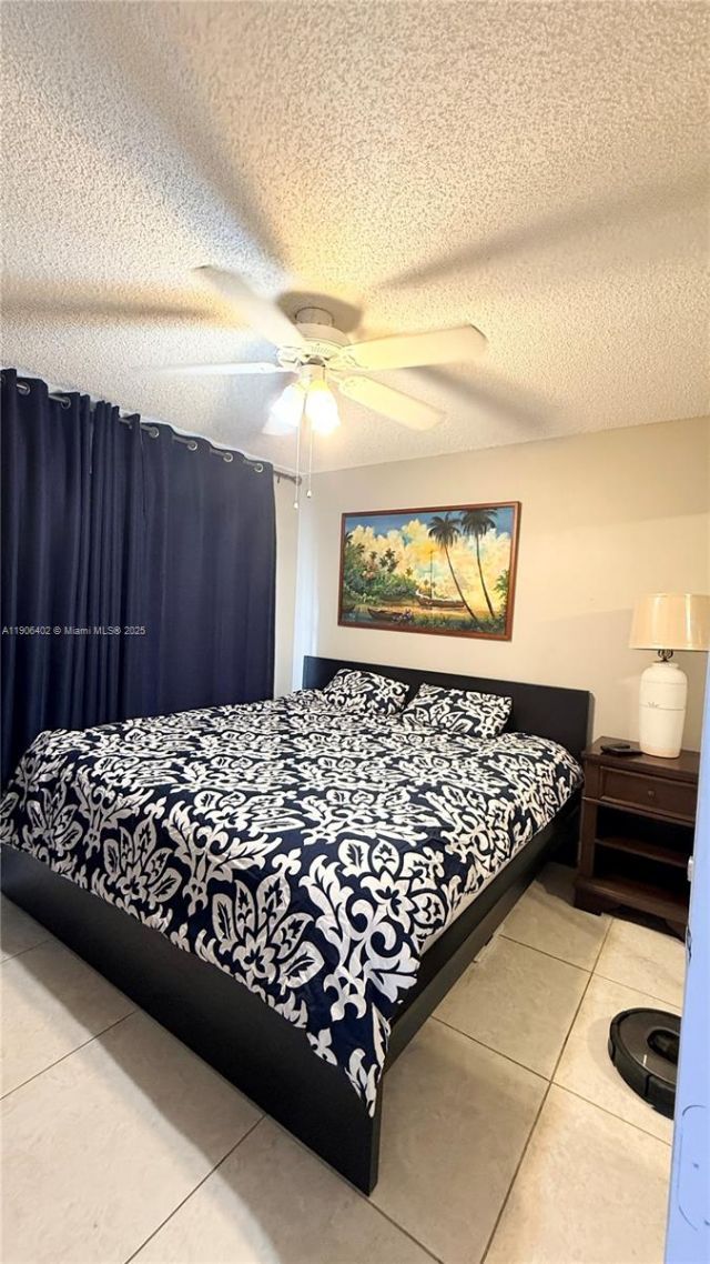 571 SW 142nd Ave, Unit 310, Pembroke Pines, FL 33027 Photo
