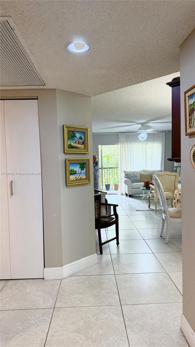 571 SW 142nd Ave, Unit 310, Pembroke Pines, FL 33027 Photo