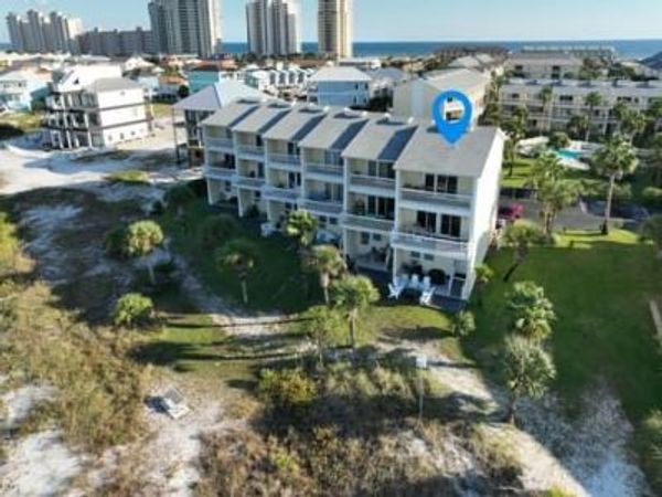 1440 Paradise Point Drive, UNIT 6, Navarre, FL 32566