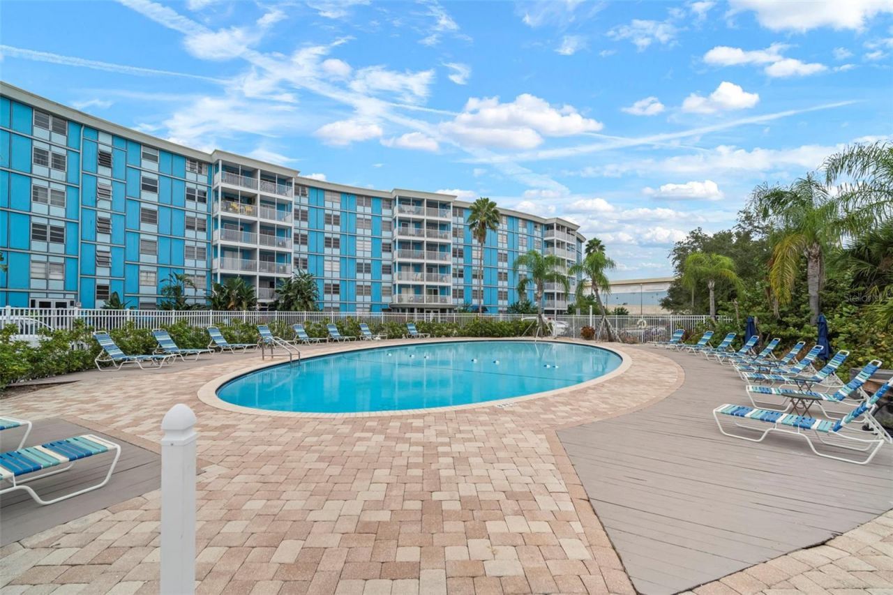 3315 58th Avenue S, Unit 208, Saint Petersburg, FL 33712 Photo