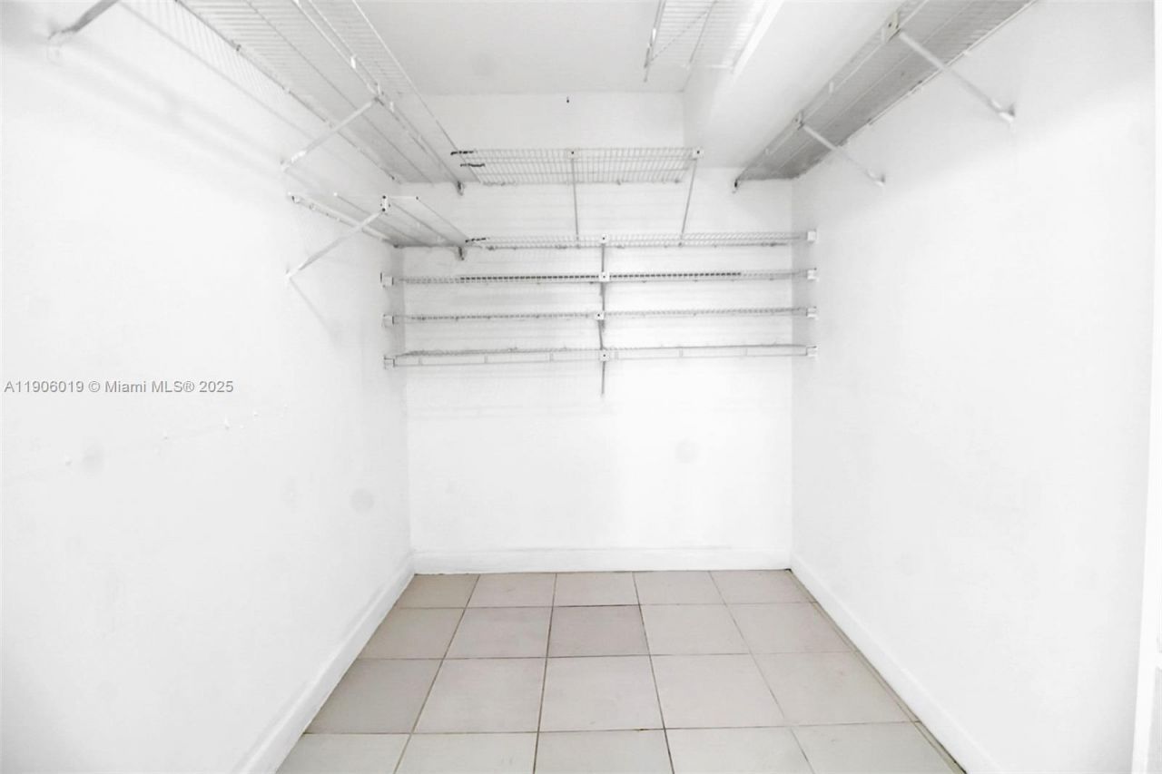 3199 S Ocean Dr, Unit 408, Hallandale Beach, FL 33009 Photo