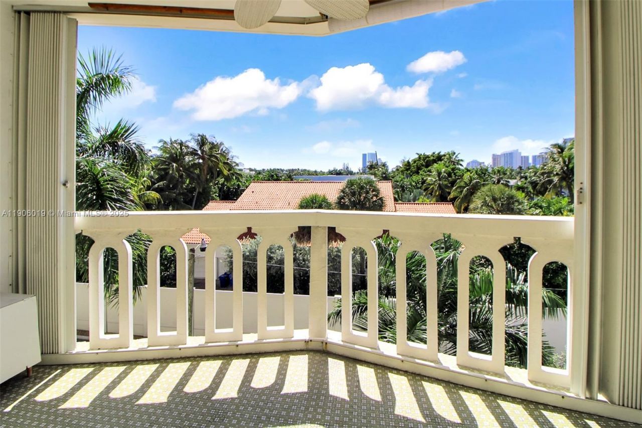 3199 S Ocean Dr, Unit 408, Hallandale Beach, FL 33009 Photo