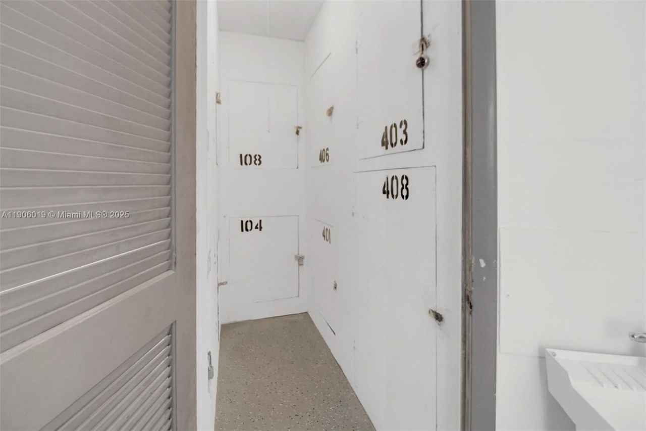 3199 S Ocean Dr, Unit 408, Hallandale Beach, FL 33009 Photo