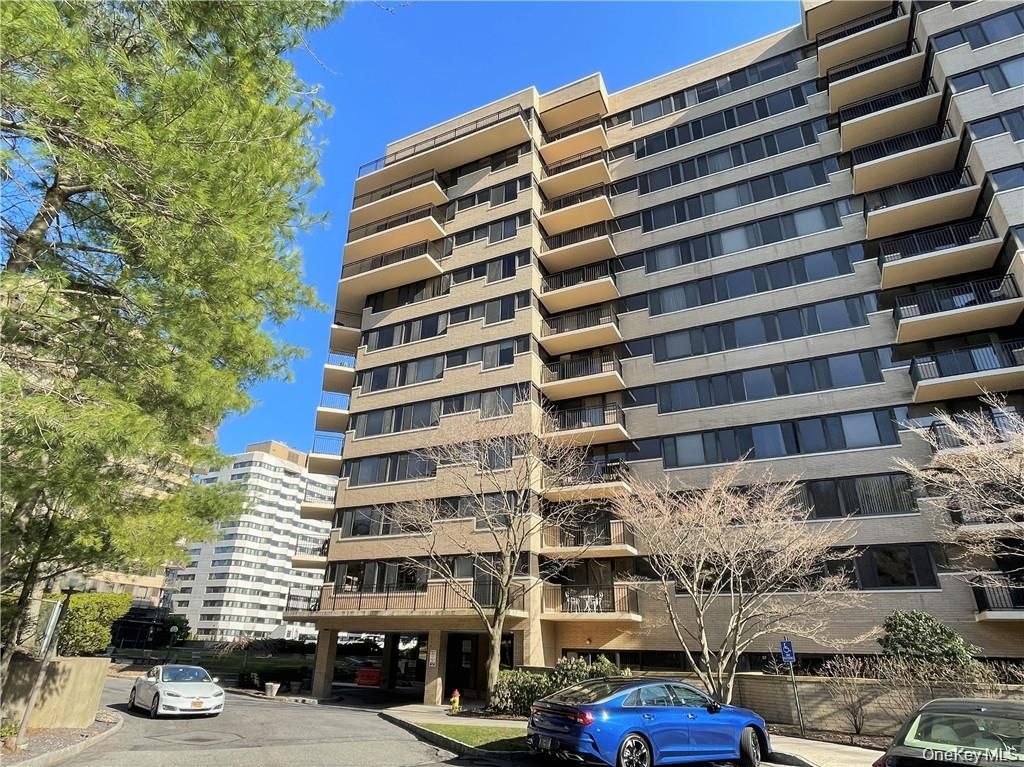 25 Rockledge Avenue, Unit 301, White Plains, NY 10601 Main Photo