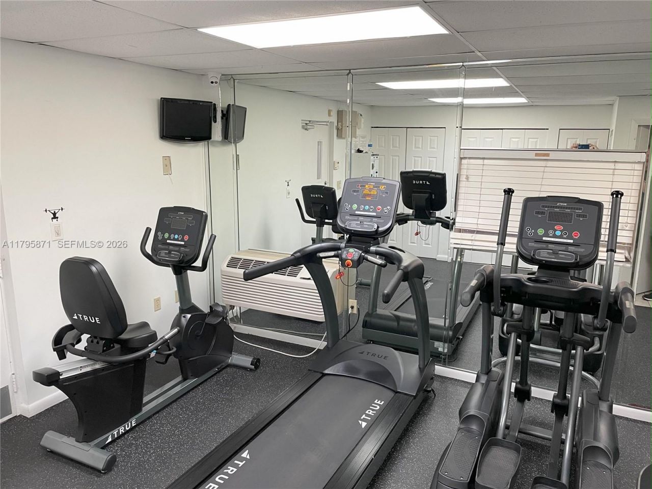 126 SW 17th Rd, Unit 505, Miami, FL 33129 Photo