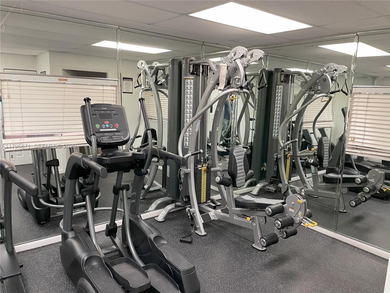 126 SW 17th Rd, Unit 505, Miami, FL 33129 Photo