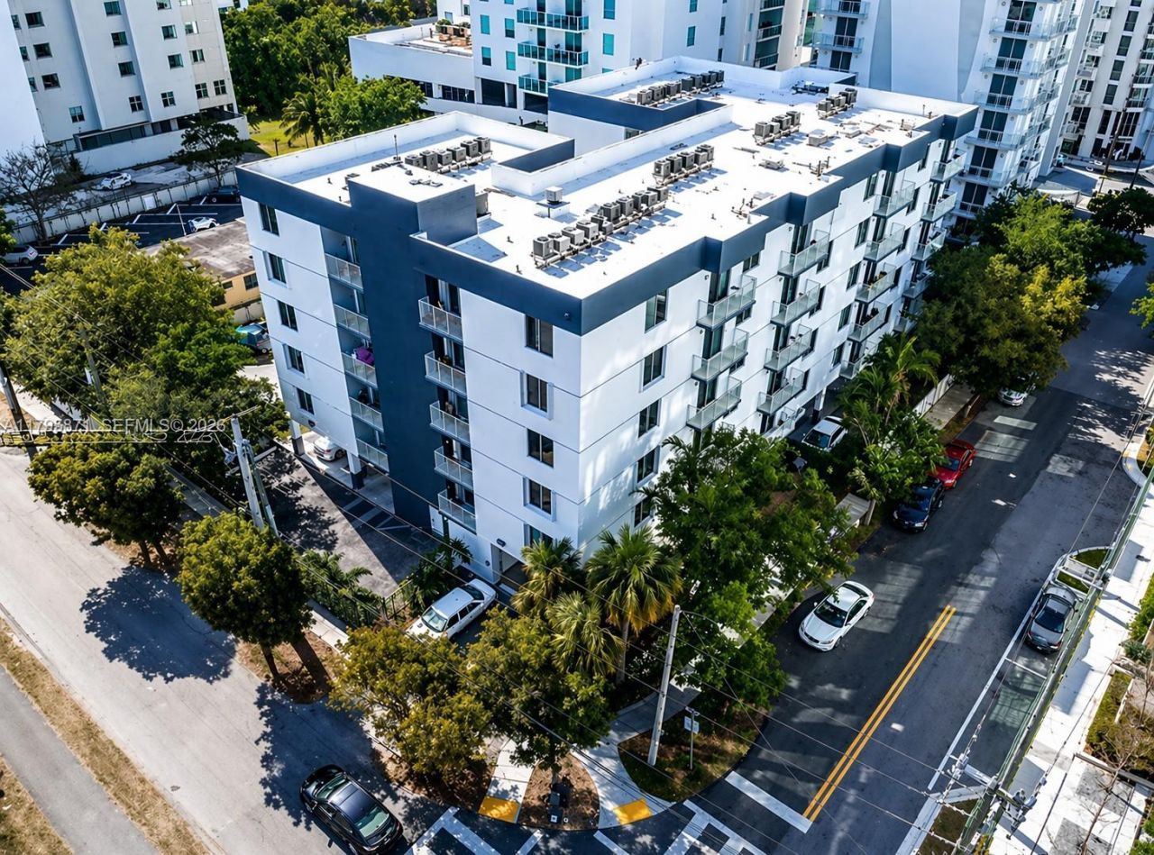 126 SW 17th Rd, Unit 505, Miami, FL 33129 Photo